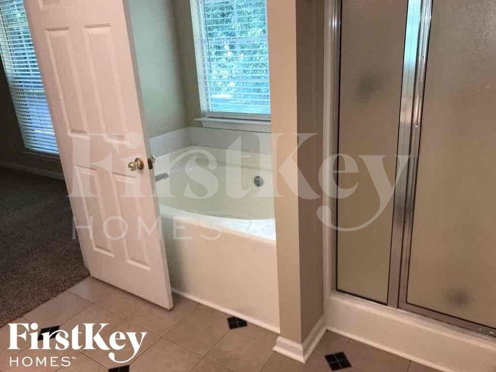4172 Evian Way - Photo 4 of 19