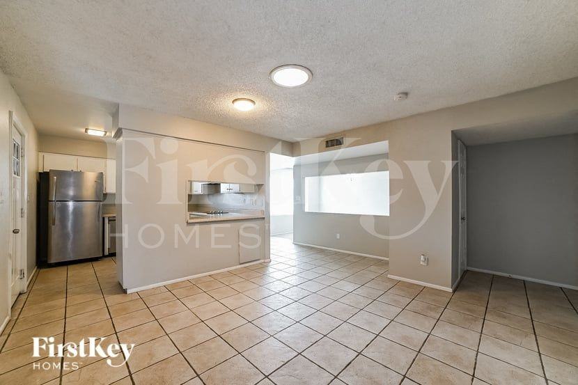 4120 W Ironwood Dr - Photo 5 of 15