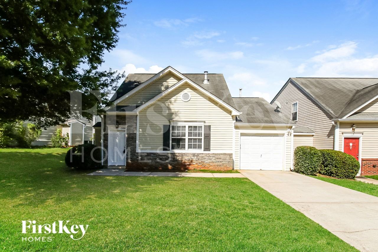 3080 Lakeside Cir