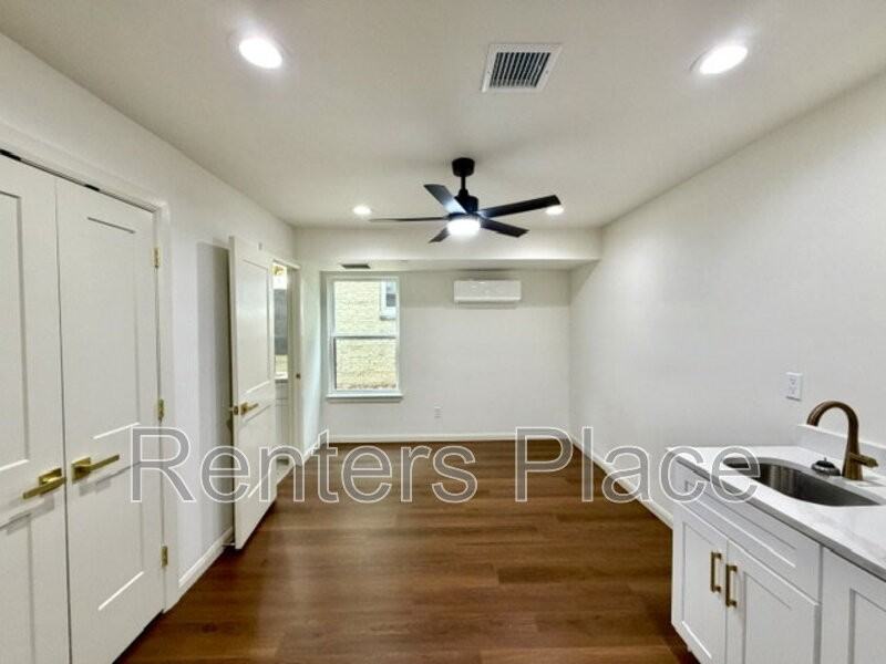 1140 S Quincy Ave #1B - Photo 4 of 10