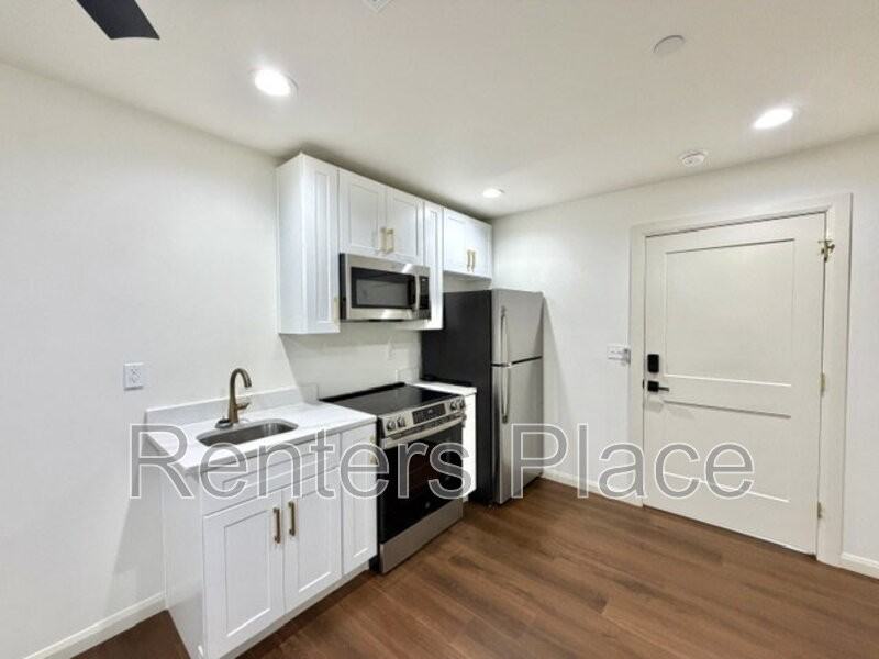1140 S Quincy Ave #1B - Photo 5 of 10