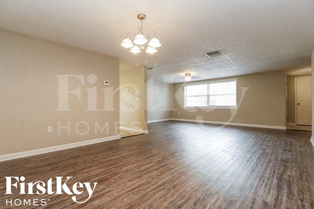 11221 Nome Ave - Photo 4 of 15