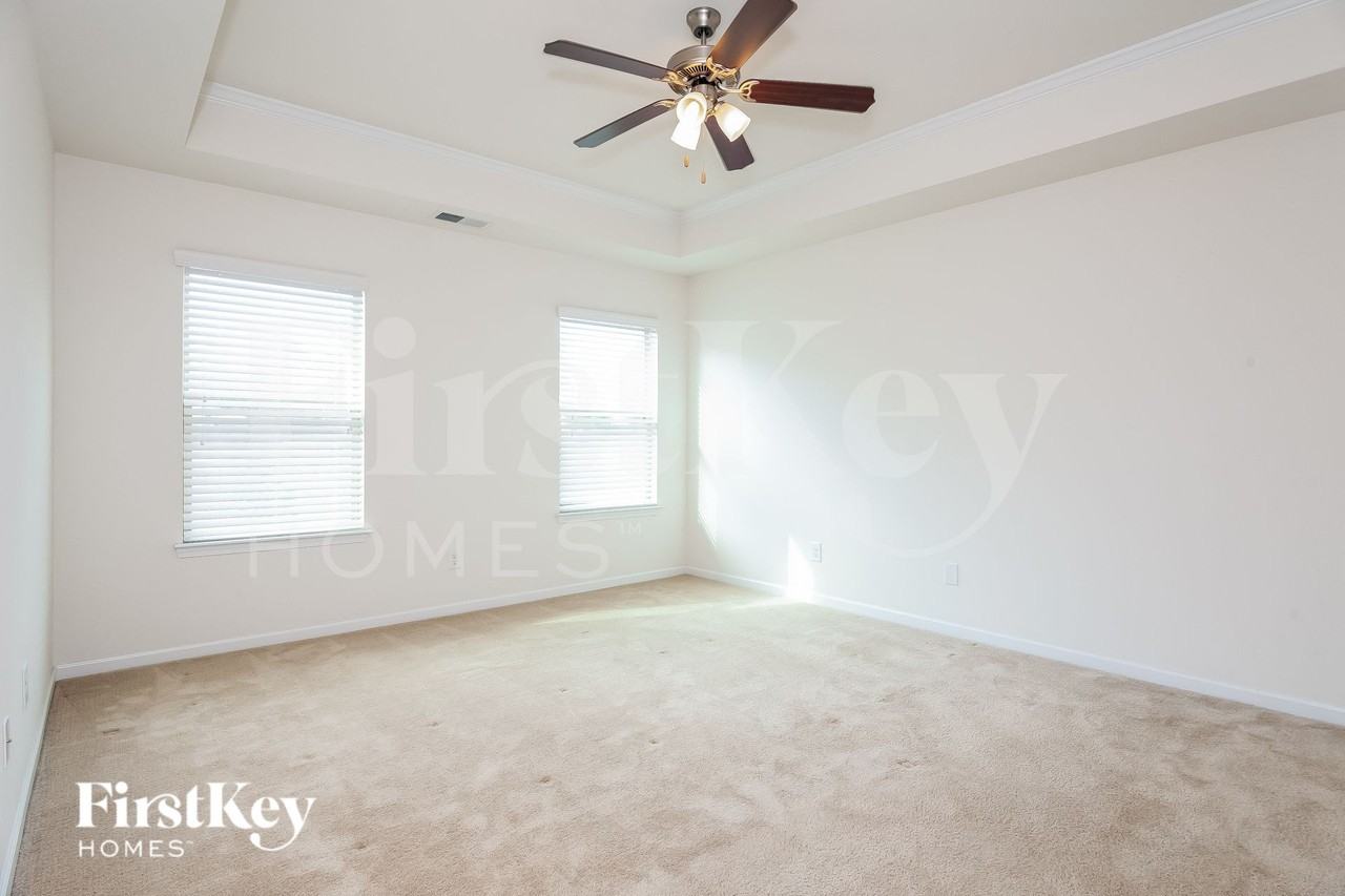 104 Rockhopper Ln - Photo 7 of 15