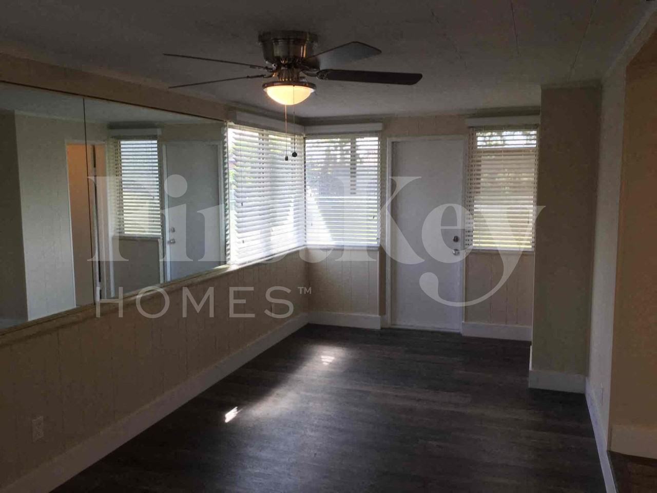 10020 Swstreet - Photo 7 of 25