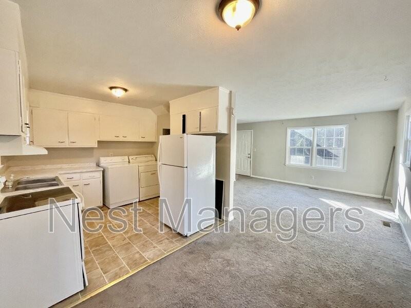 830 Pilot Ave - Photo 5 of 13