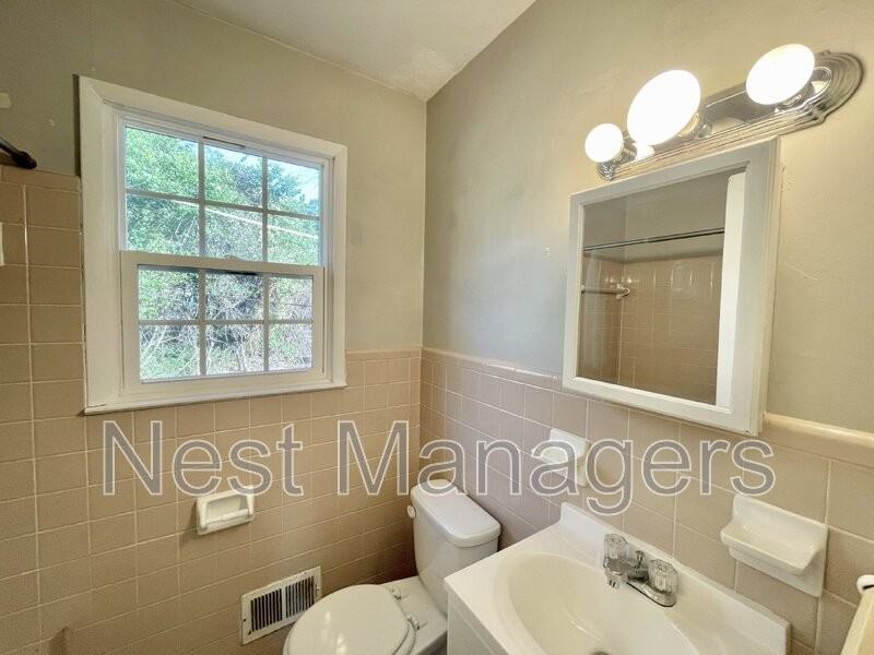 830 Pilot Ave - Photo 7 of 13