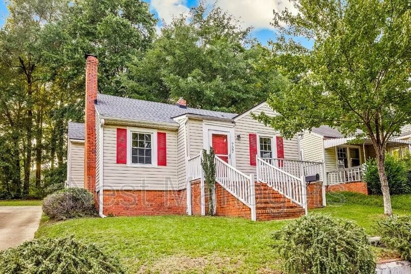 727 Greenland Dr - Photo 3 of 20