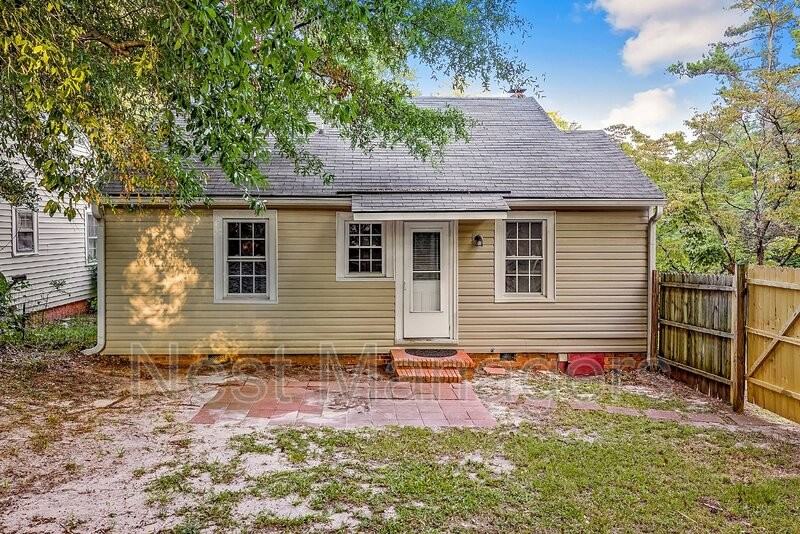 727 Greenland Dr - Photo 5 of 20