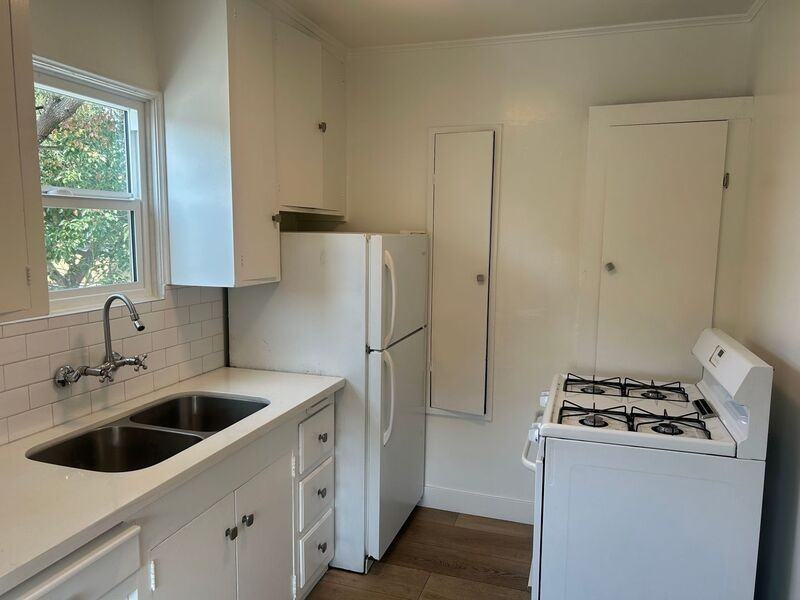 1235 Virginia Ave #1235A - Photo 7 of 11
