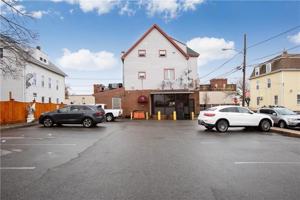 featured image of Lonsdale Ave