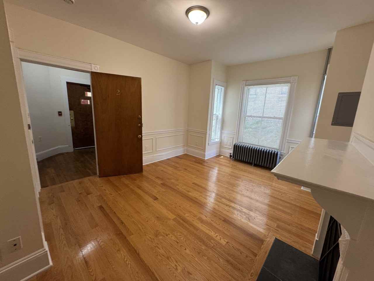 381 Harvard St #2 - Photo 4 of 13