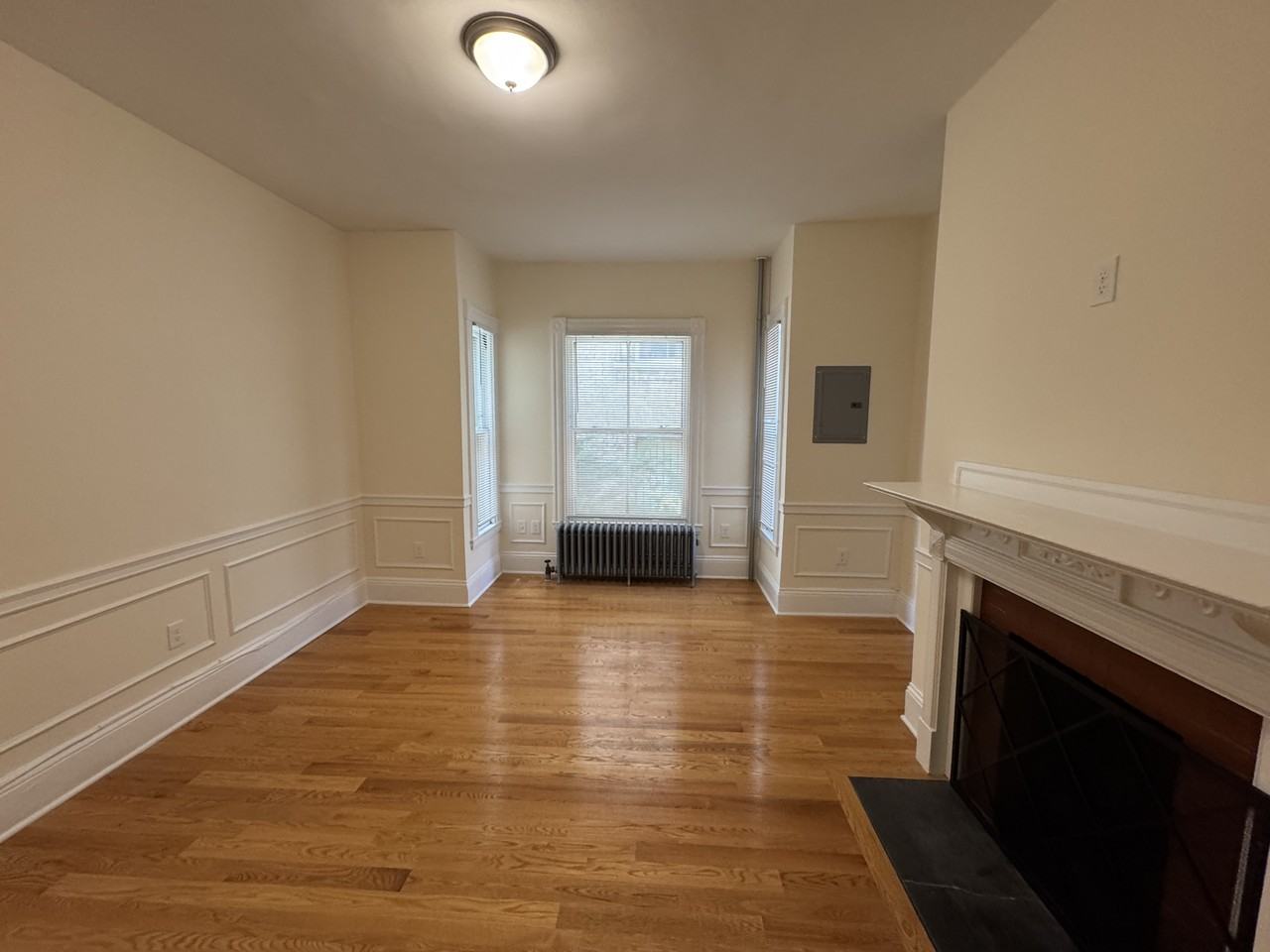 381 Harvard St #2 - Photo 5 of 13