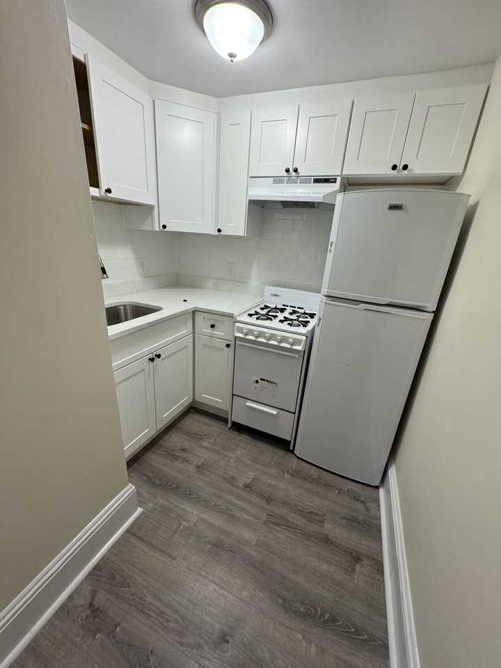 381 Harvard St #2 - Photo 6 of 13