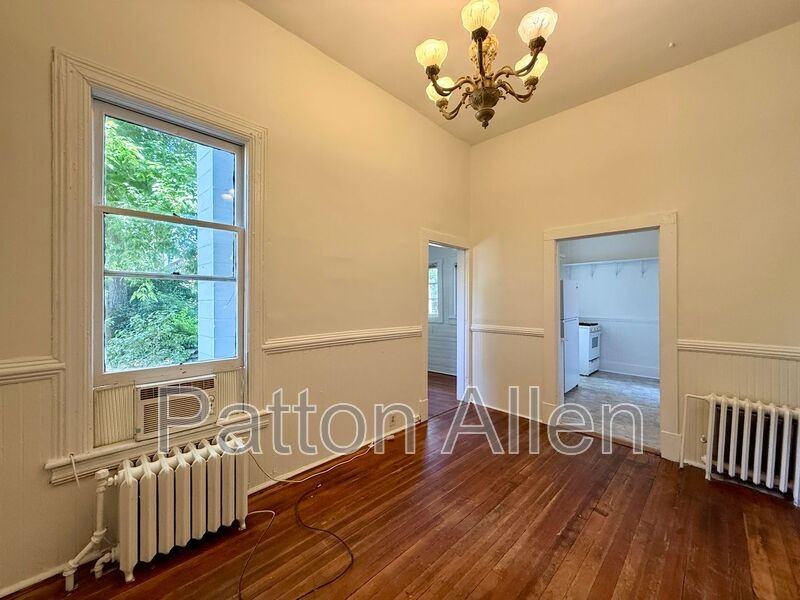 33 Starnes Ave #4 - Photo 3 of 20