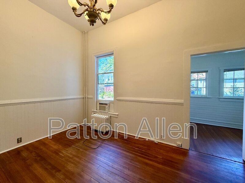 33 Starnes Ave #4 - Photo 5 of 20