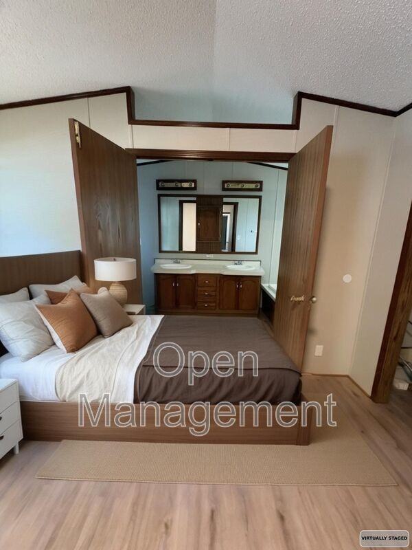 1400 Cleveland Rd - Photo 2 of 9