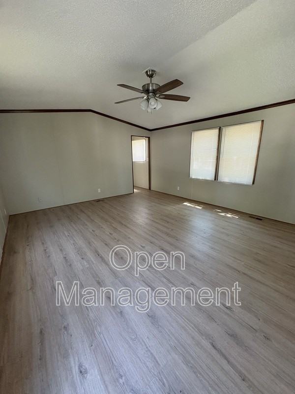 1400 Cleveland Rd - Photo 4 of 9