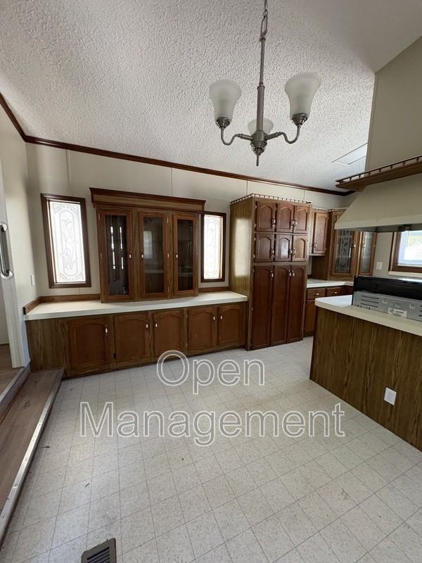 1400 Cleveland Rd - Photo 7 of 9