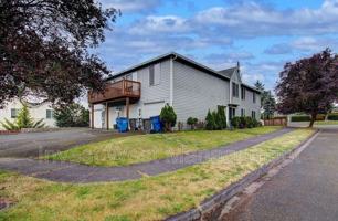 featured image of 8601 Necircle #D