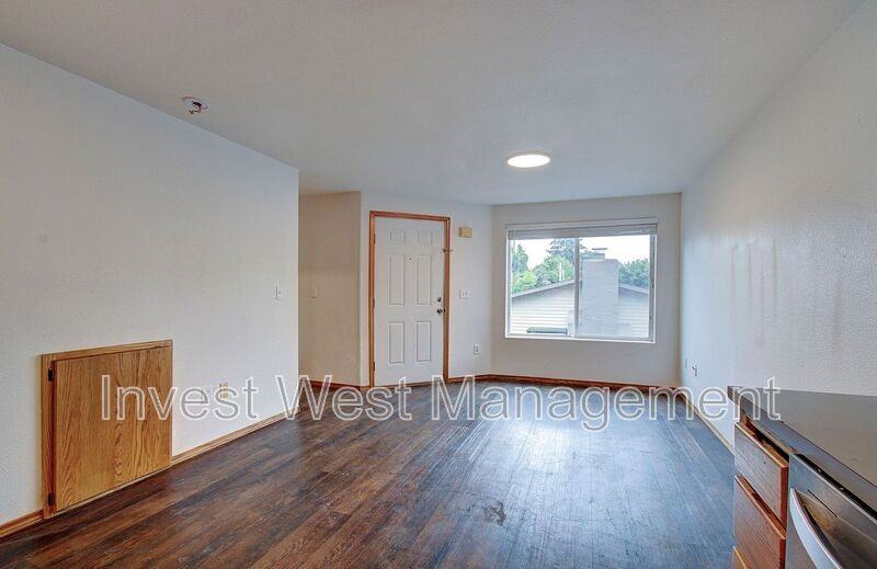 8601 Necircle #D - Photo 5 of 23