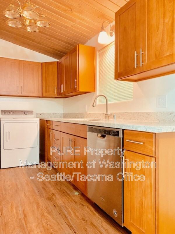 9015 45th Ave Sw - Photo 4 of 13