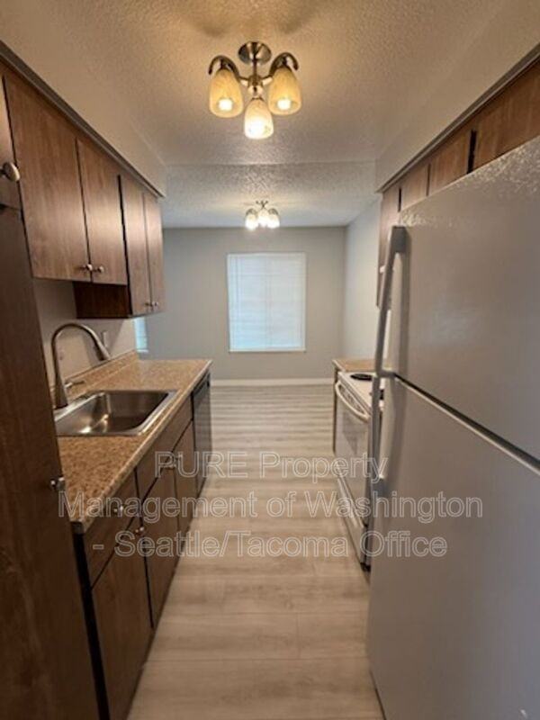 8626 26th Ave Sw #A - Photo 4 of 16