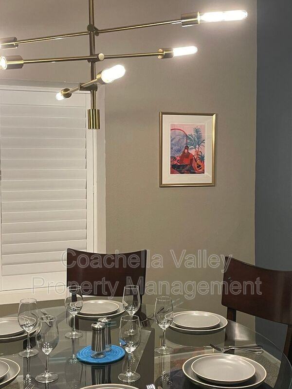 2162 Shannon Way - Photo 6 of 37