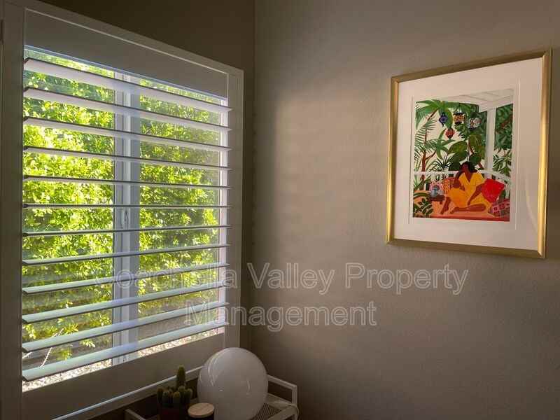 2162 Shannon Way - Photo 7 of 37