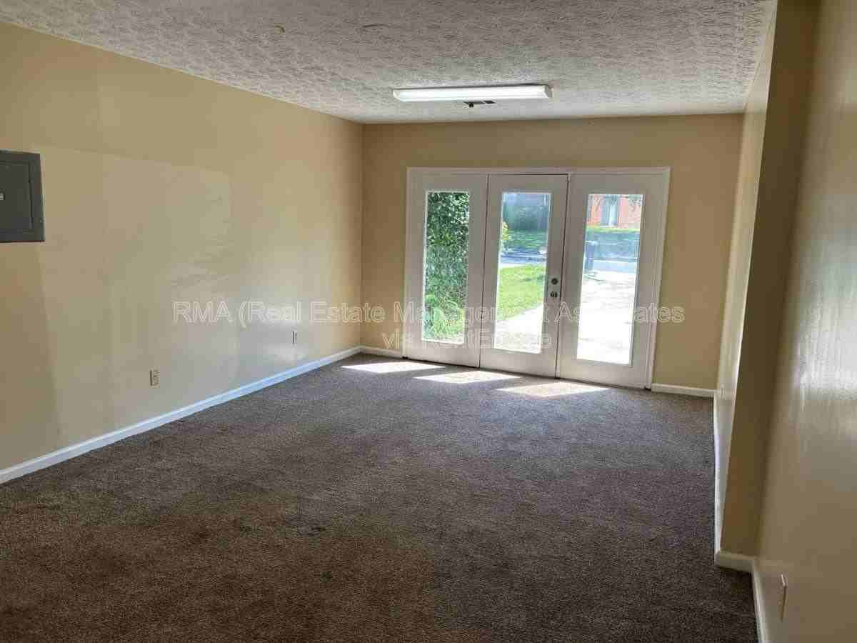 103 Waterford Way - Photo 2 of 8