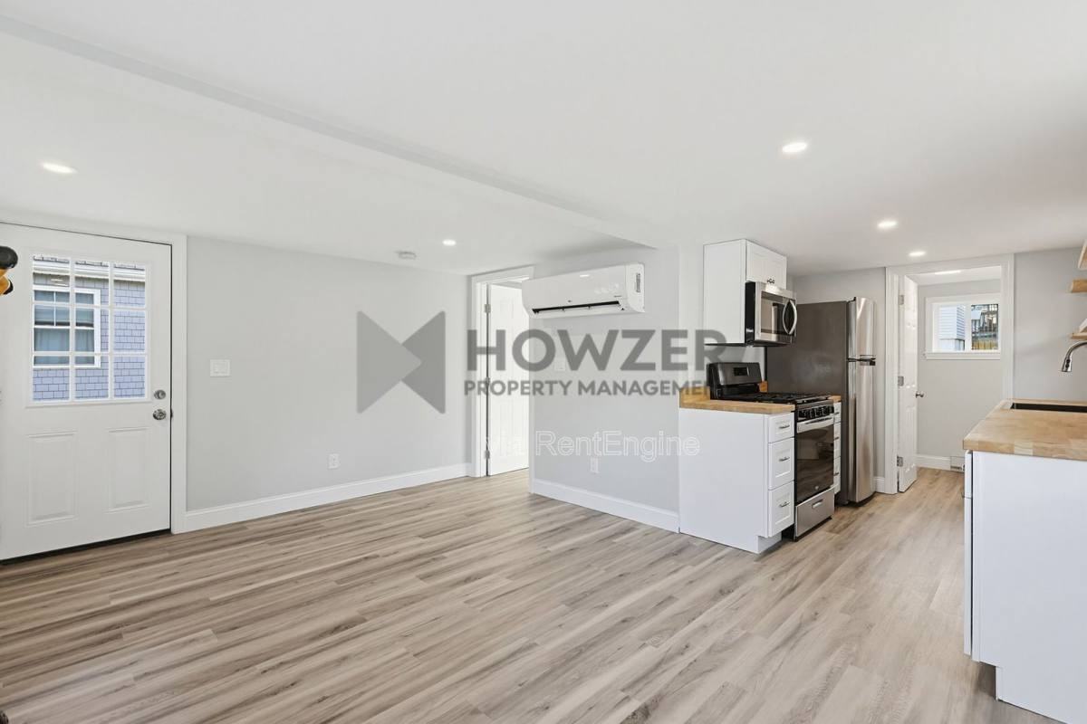 Riverside Ave #1R - Photo 5 of 10