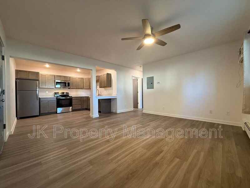 3440 11th Ave S #02 - Photo 4 of 20