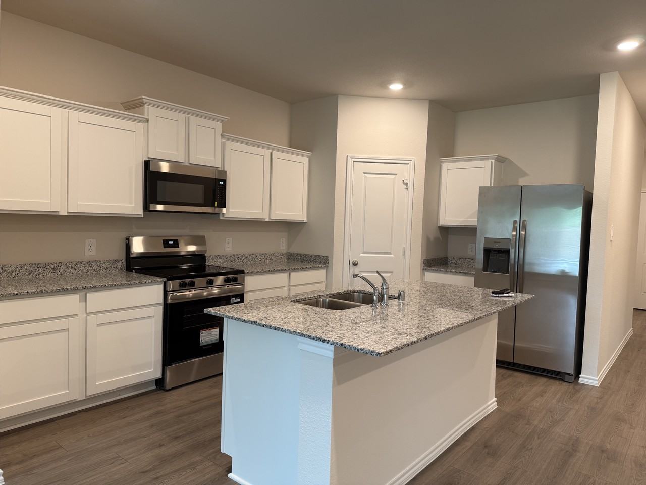845 Wild Rose Way #NA - Photo 4 of 16