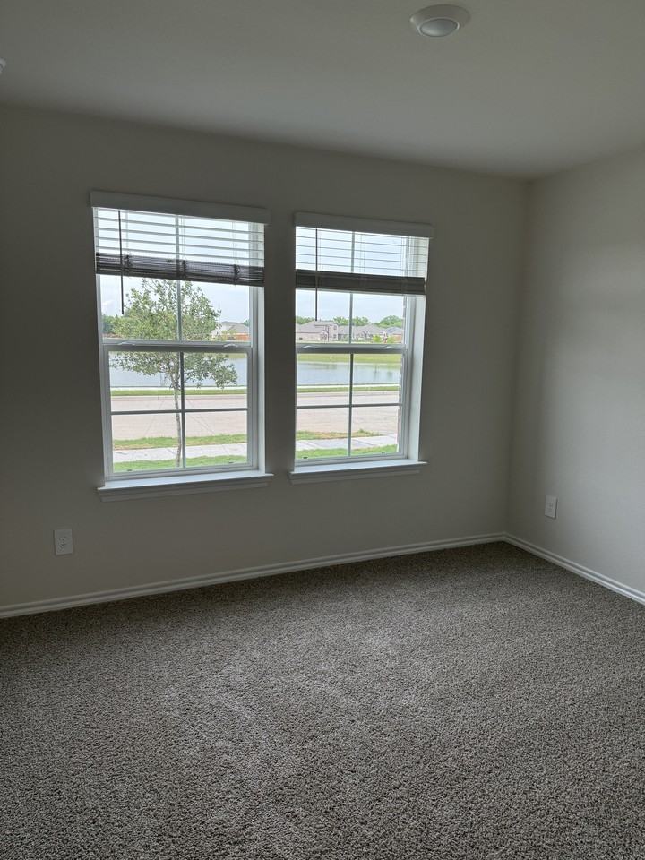 845 Wild Rose Way #NA - Photo 7 of 16