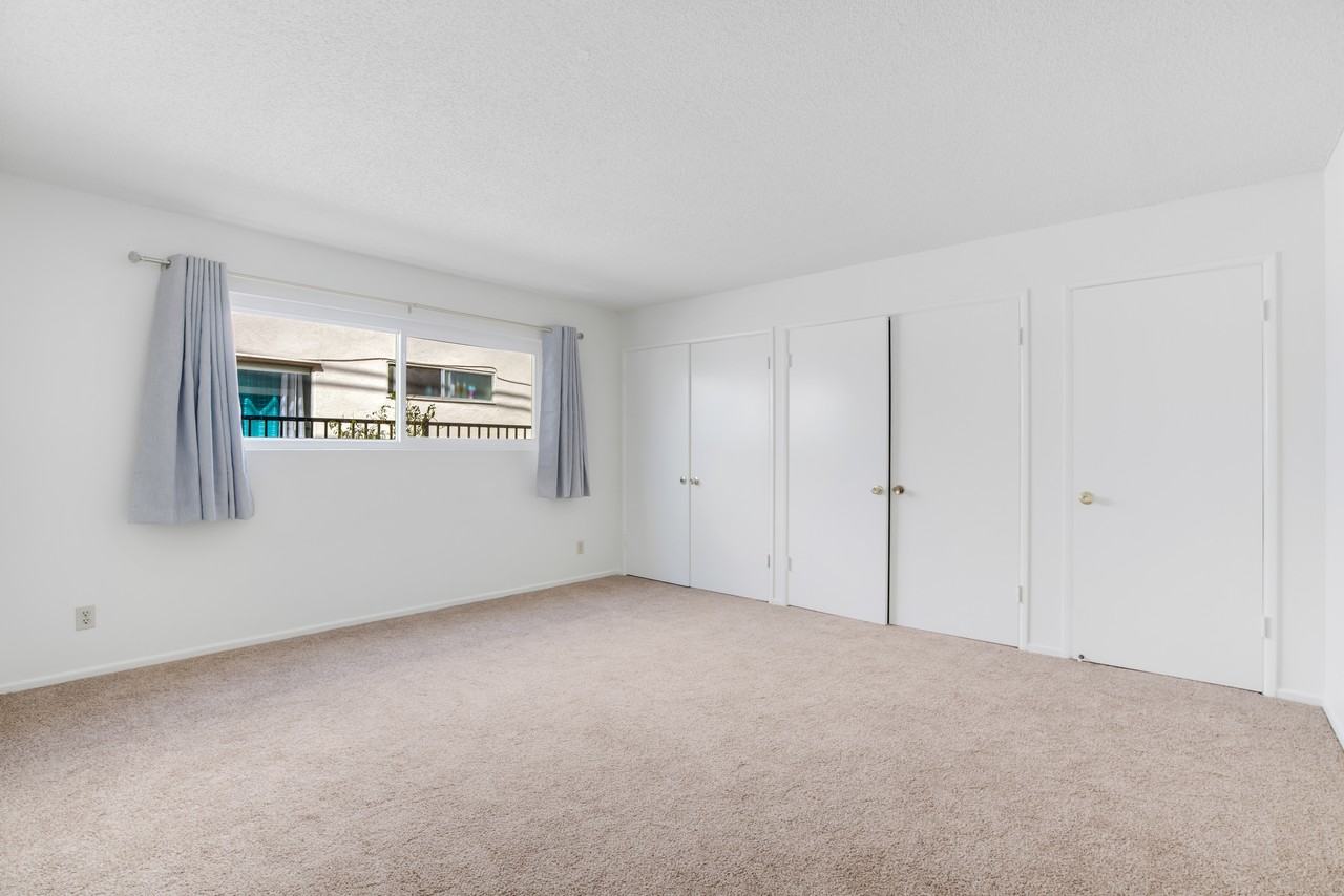 200 Chester Way #4 - Photo 3 of 6