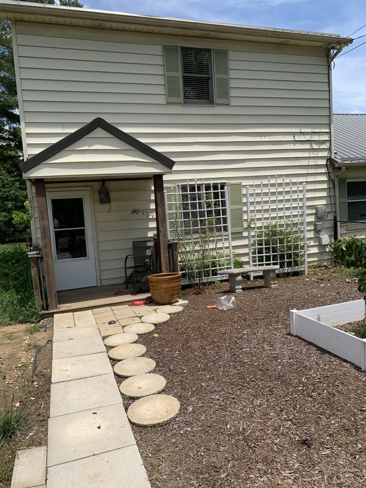 636 Washington Ave #2 - Photo 6 of 8