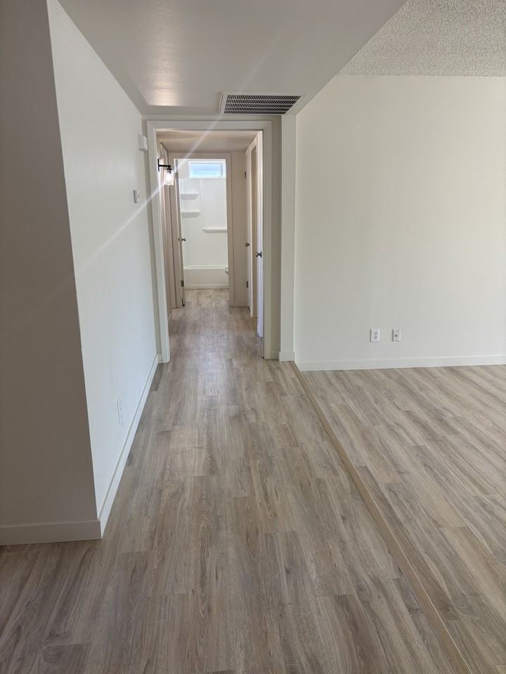 5001 W Carol Ave #NA - Photo 5 of 16