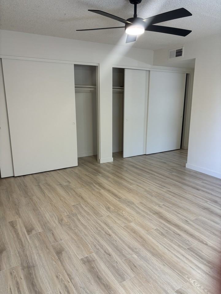 5001 W Carol Ave #NA - Photo 6 of 16
