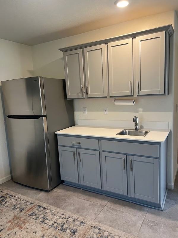 624 Suzanne Dr - Photo 3 of 14