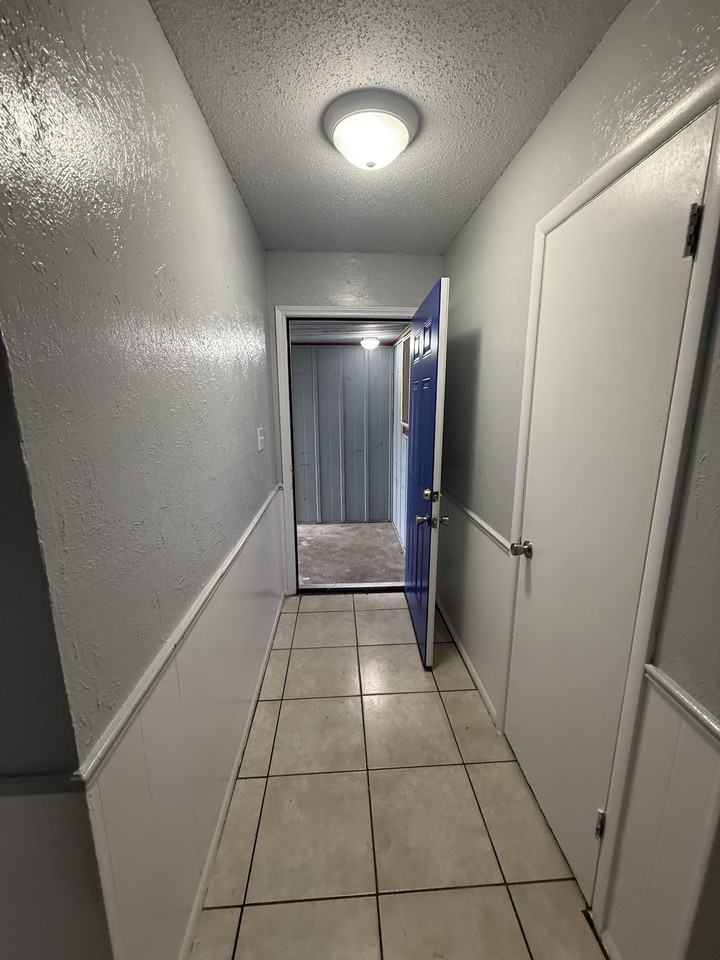 2329 Flair Dr - Photo 2 of 20