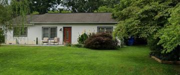 featured image of 6 Ashwood Dr