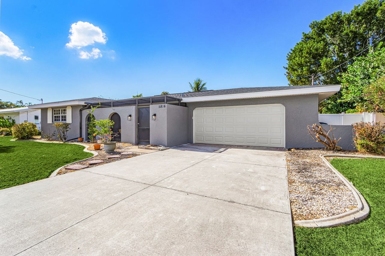 5816 Sw 1st Pl - Photo 2 of 31