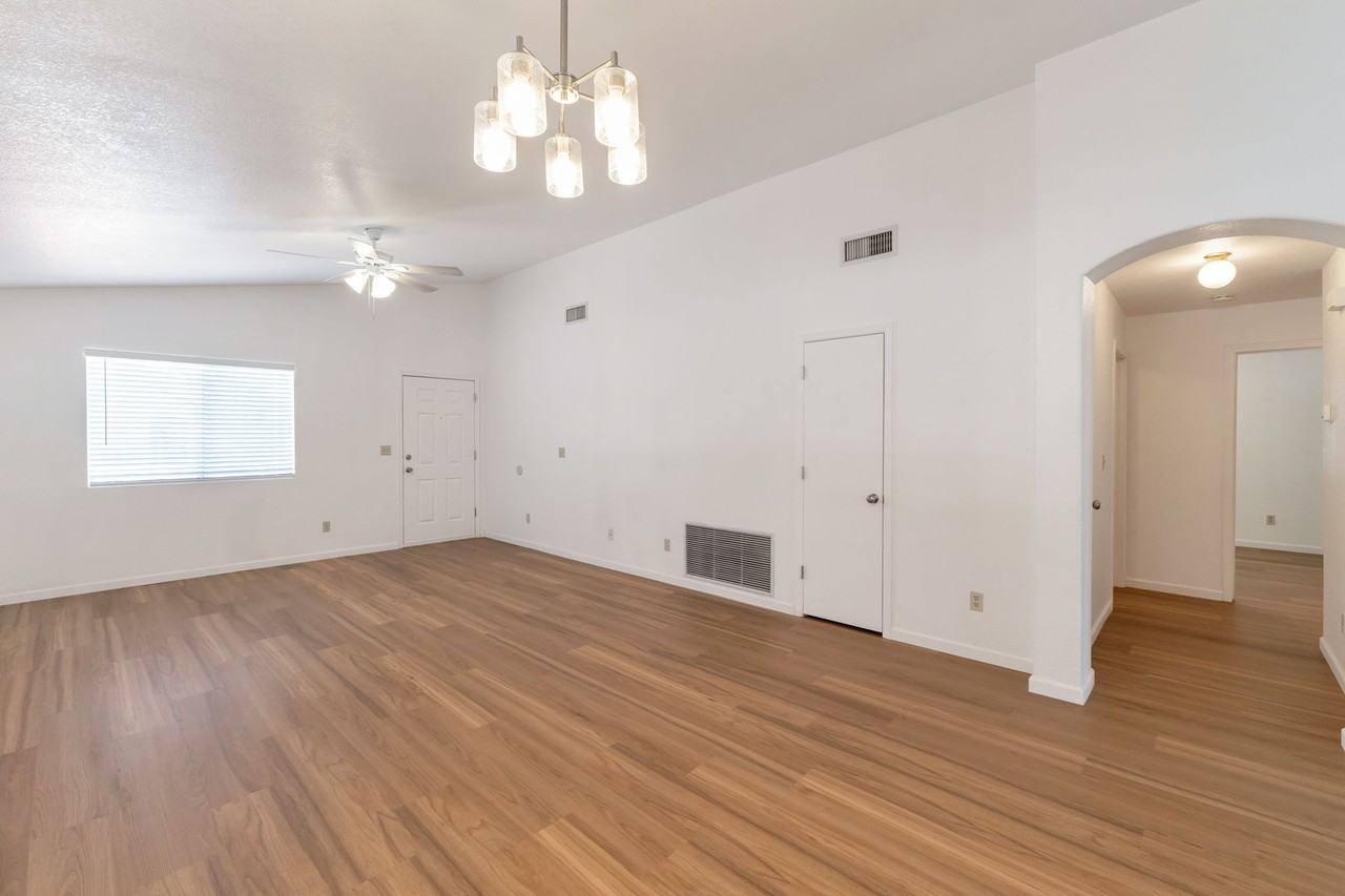 8668 S Desert Dove Dr - Photo 5 of 25