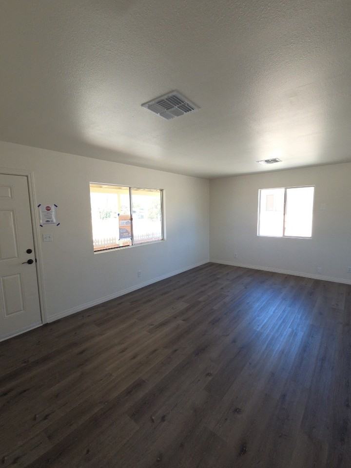 44085 Palm Ave - Photo 6 of 21