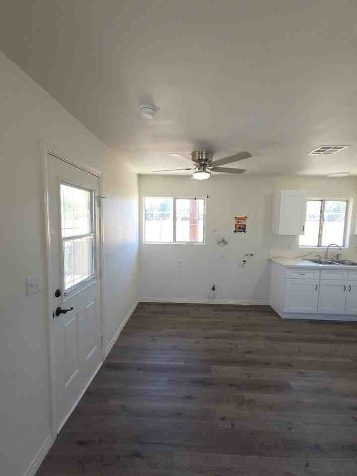 44085 Palm Ave - Photo 7 of 21