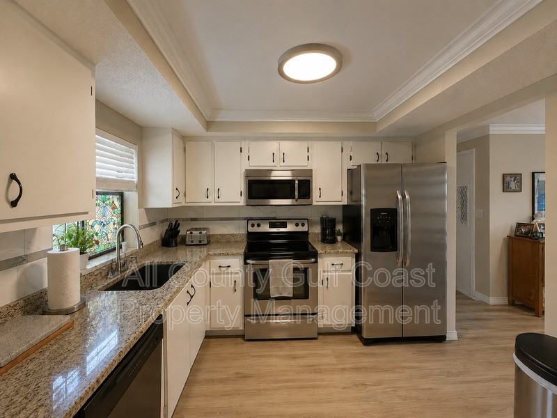 1737 Bonitas Cir - Photo 5 of 18