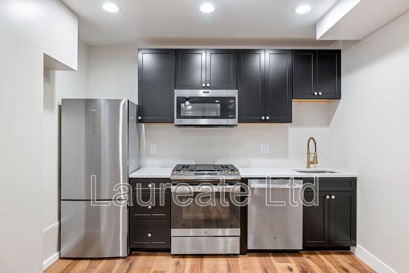 1126 Lafayette St #5 - Photo 2 of 9