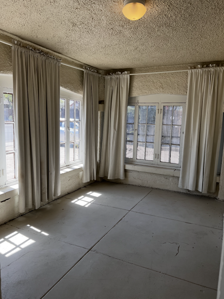 1317 N Euclid Ave - Photo 2 of 18