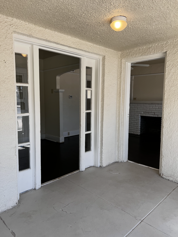 1317 N Euclid Ave - Photo 3 of 18