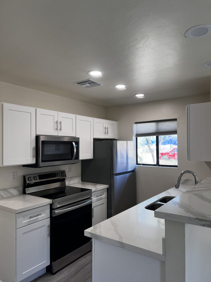 3420 S Clark Ave #2 - Photo 4 of 14