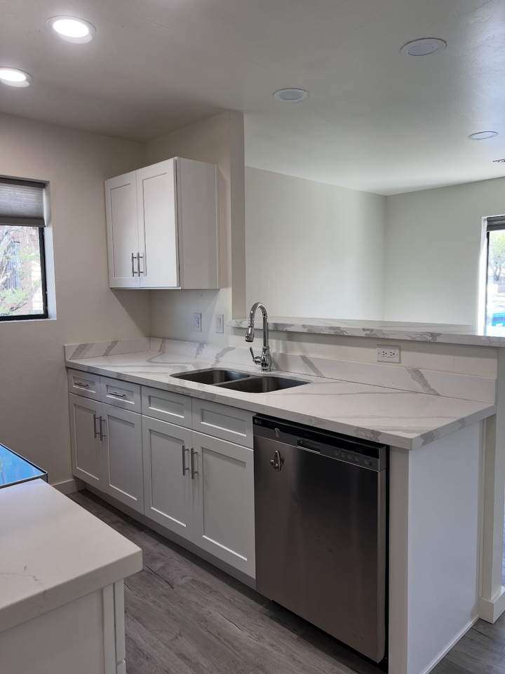 3420 S Clark Ave #2 - Photo 5 of 14